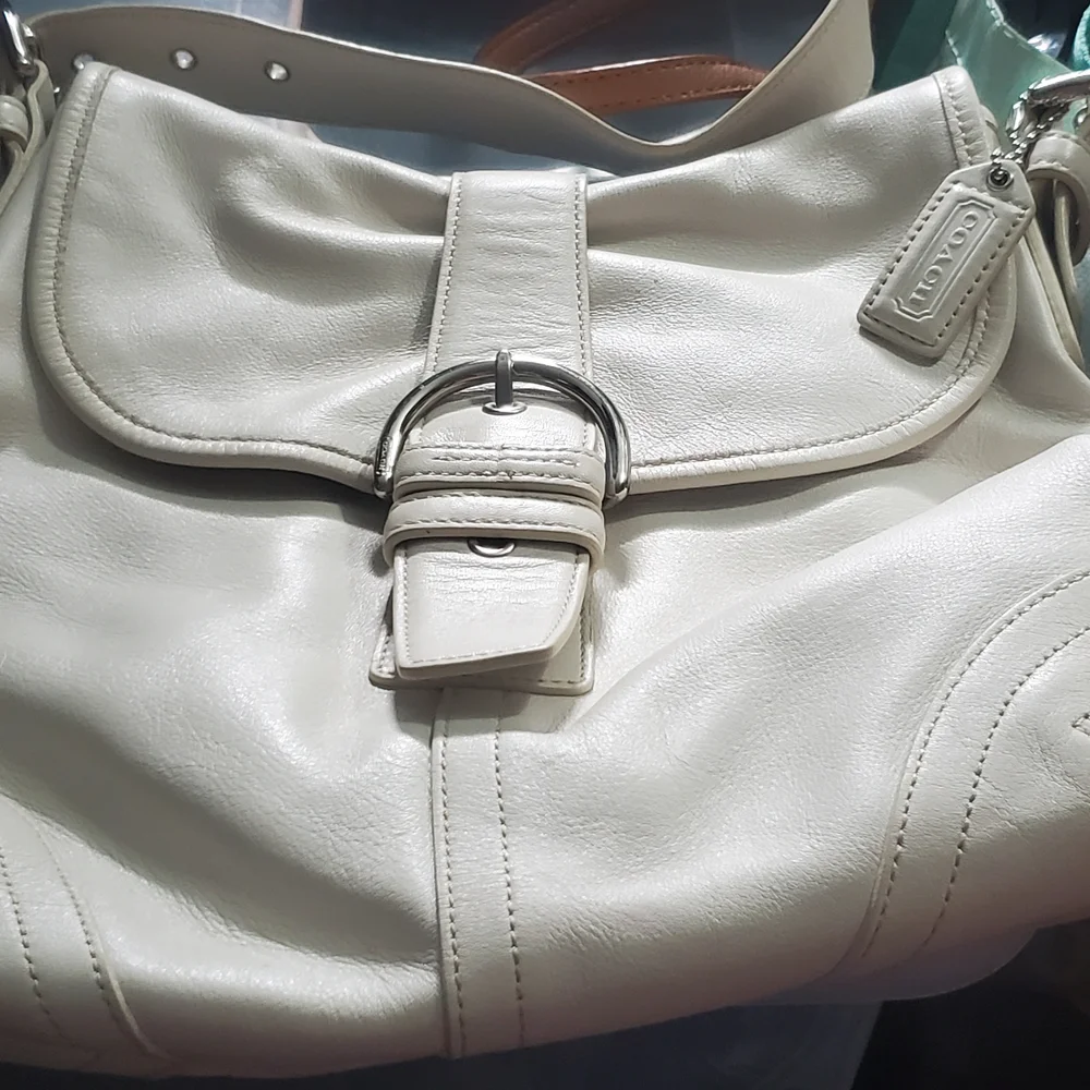 Coach classic shoulder
